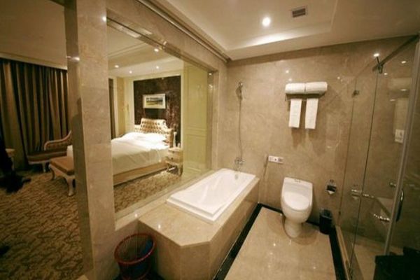 Baiyunbian Hotel (Jingzhou)